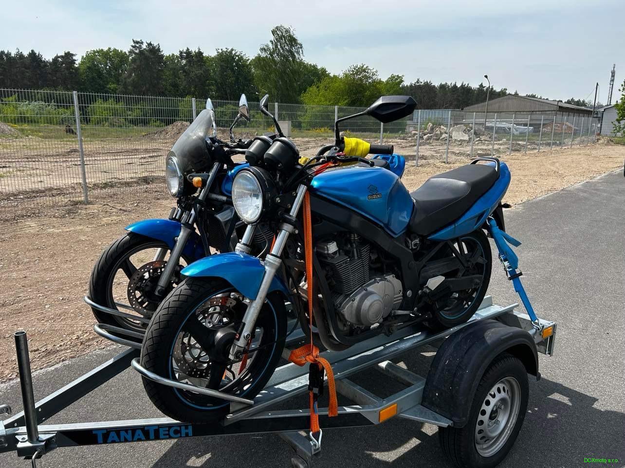 Přívěs na motocykly