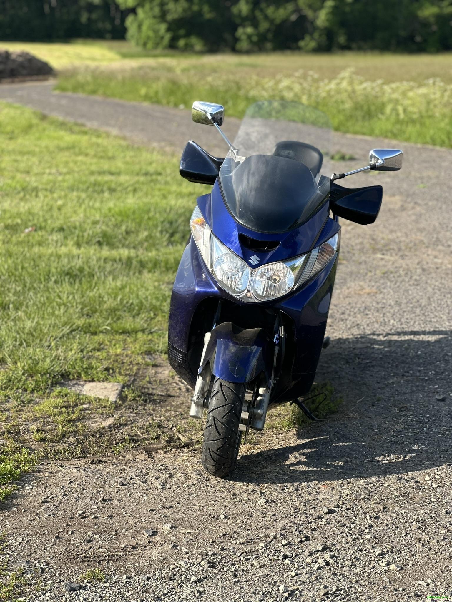 Suzuki burgman 400