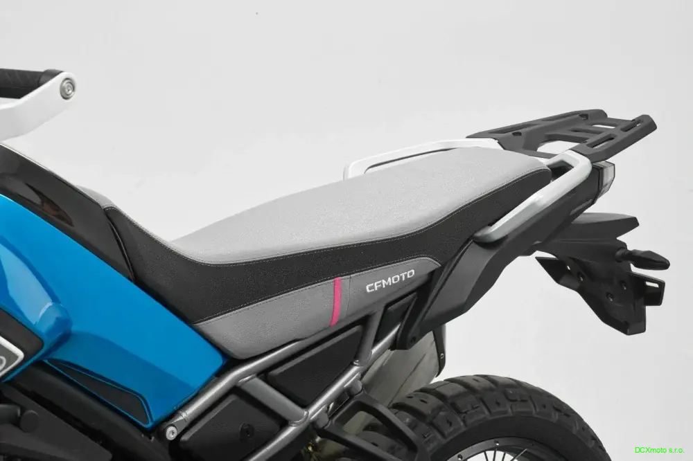 450MT Zvýšené sedlo (růžový proužek)