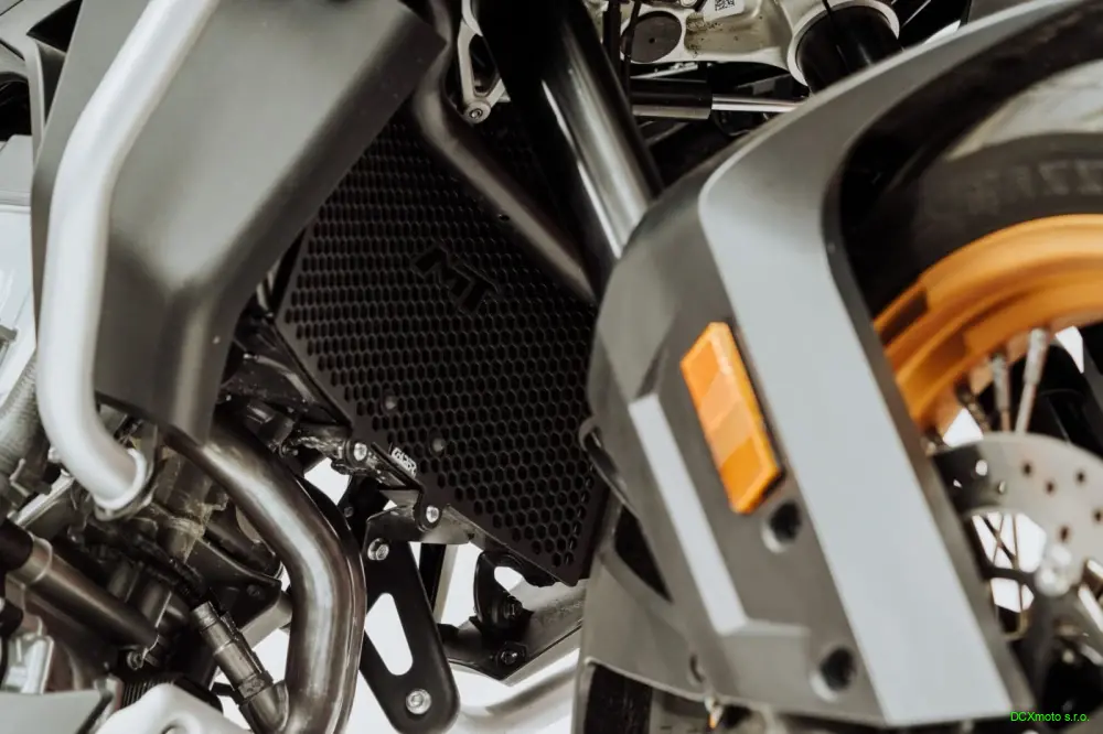 Ochranná mřížka chladiče 800MT