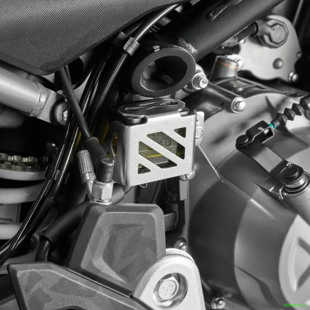 450MT Kryt nádržky zadní brzdové kapaliny