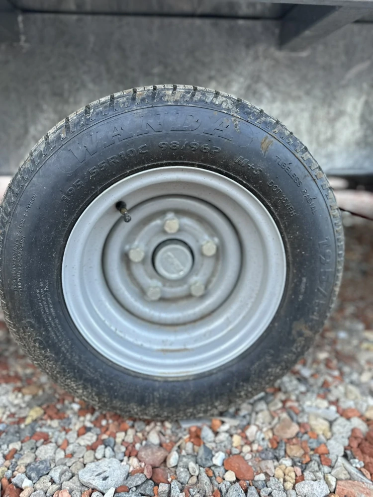 Autopřepravník L3500C/3 5m ložná plocha