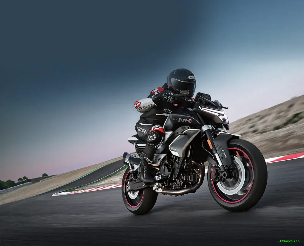 CFMOTO 800NK ADVANCED bílá +