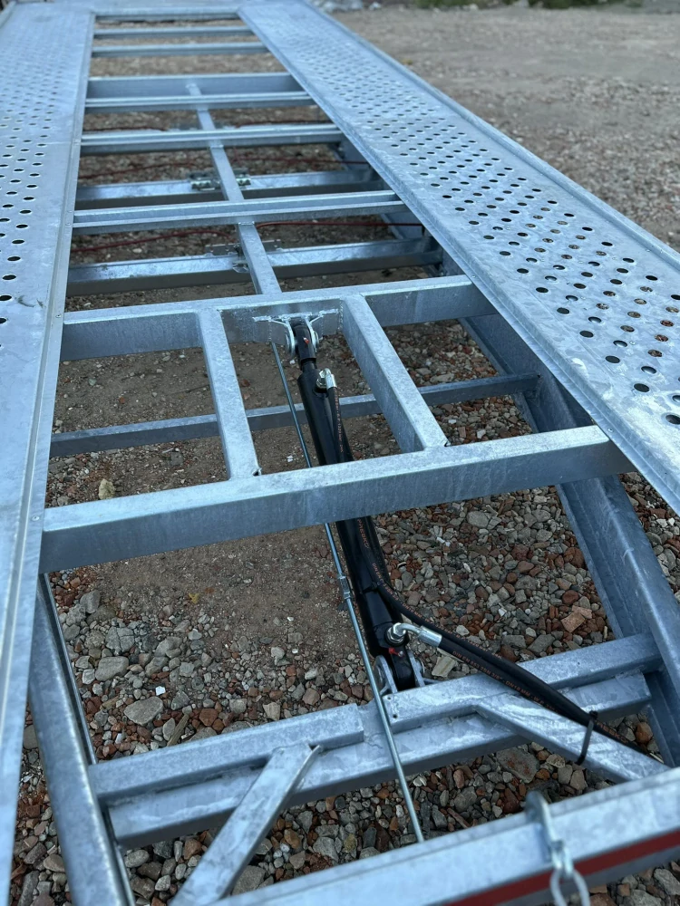 Autopřepravník B3500U/2 3500kg Sklopný